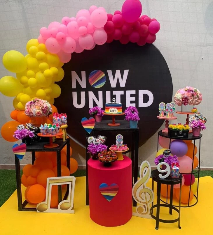 Decoração Festa Now United