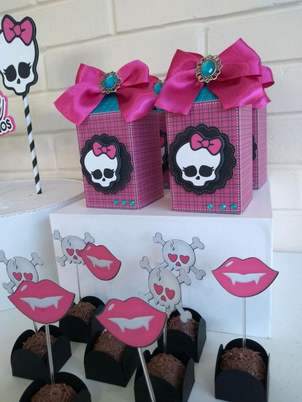 site:elo7.com.br Lembrancinha Monster High