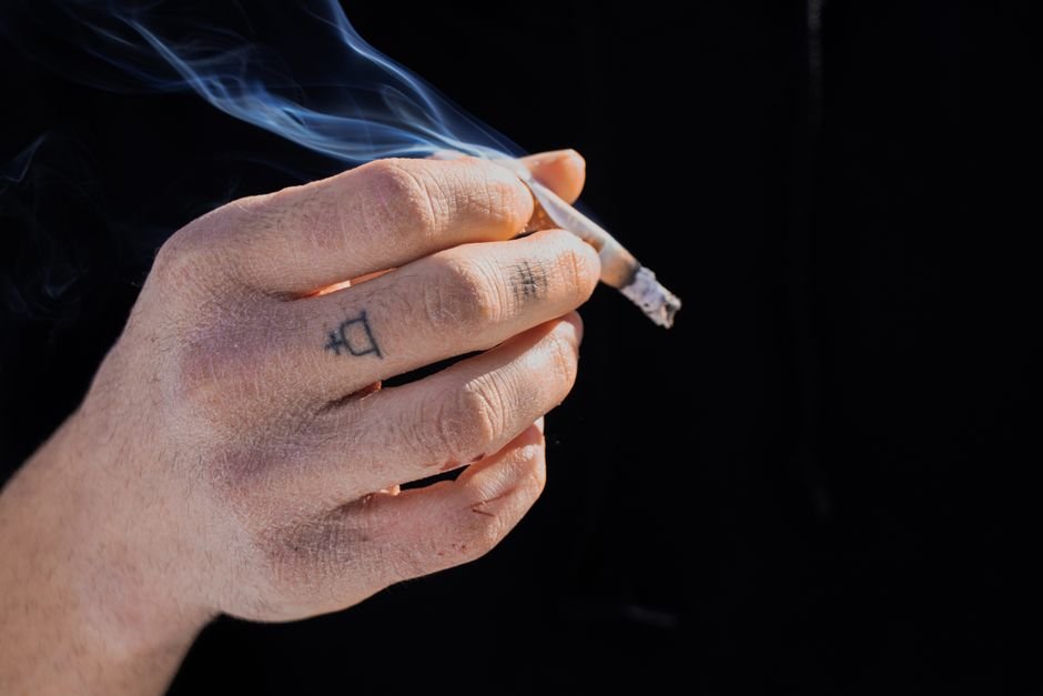 Cigarro e fumaça